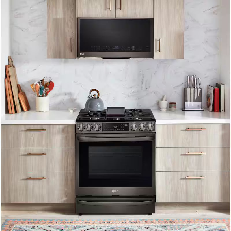 1.7 cu. ft. Convection Microwave Oven with Air Fry R91056