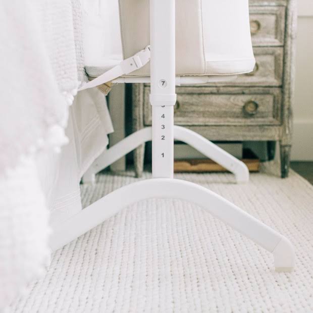 Organic Bassinet & Bedside Sleeper V446