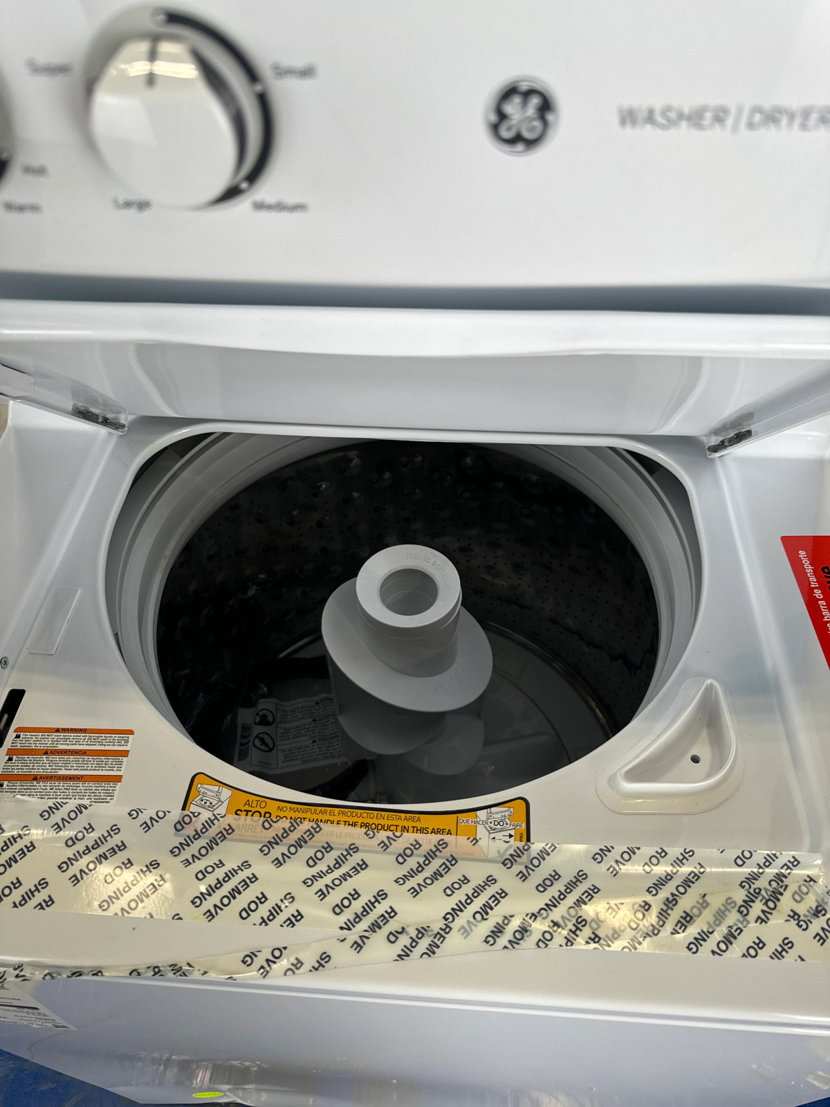 3.8 cu. ft. Washer 5.9 cu. ft. Electric Dryer Combo White A720