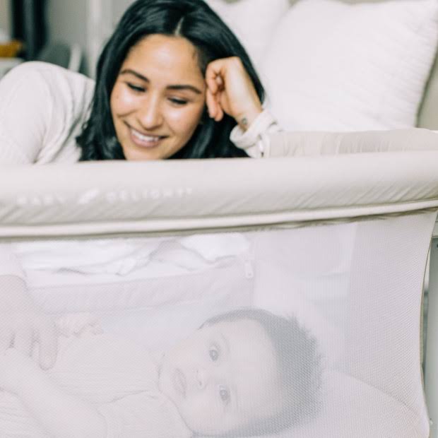 Organic Bassinet & Bedside Sleeper V446