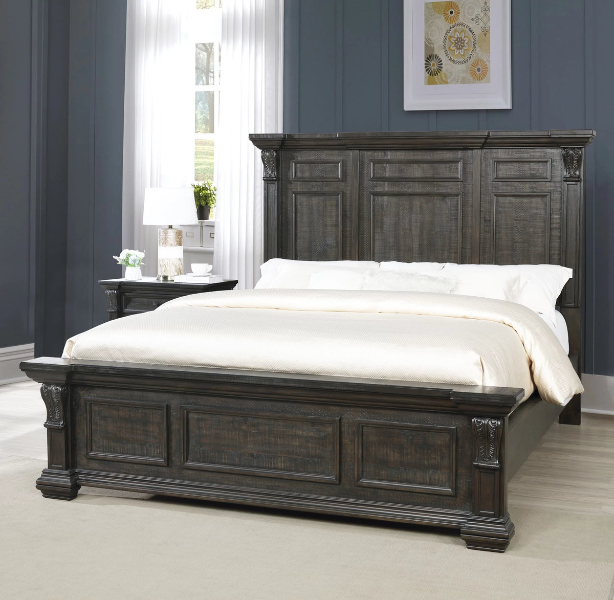 Queen Wood Panel Bed L28762